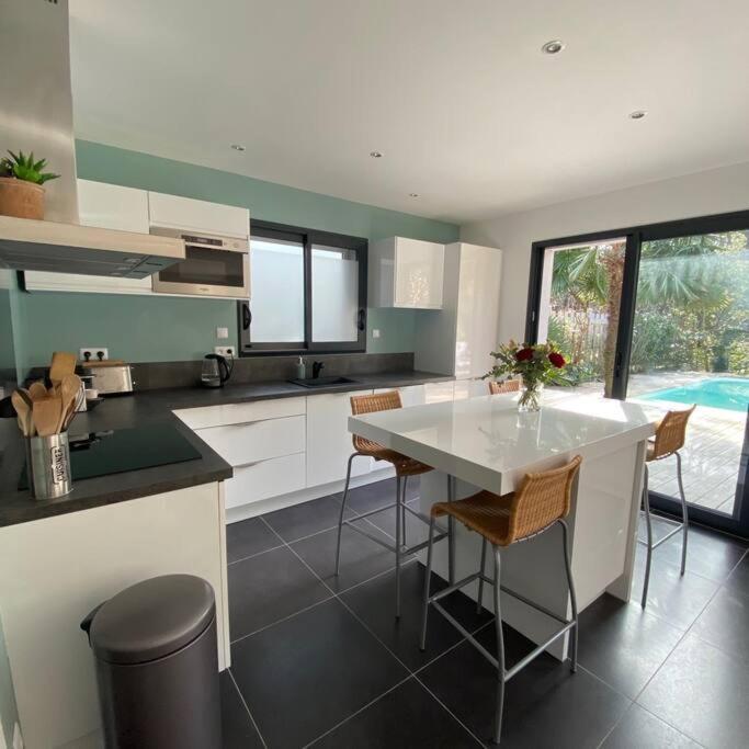 Villa Arcachon 12 Pers Avec Piscine Chauffee 1 Mai Au 30 Sept Eksteriør billede